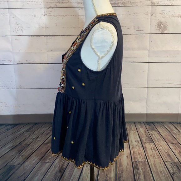 Anthropologie navy blue beaded embroidered Peplum tank size medium - Picture 4 of 10